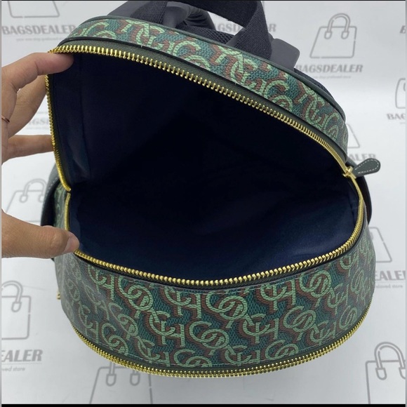 🔥NWT🔥 Coach Signature Green 2 Piece Backpack & Wristlet🔥 - Picture 4 of 9